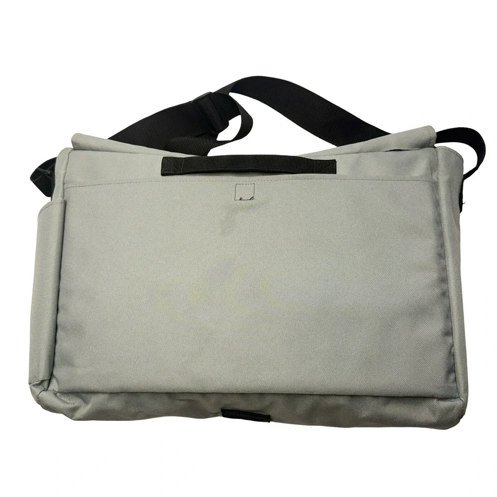 Yak Pak Brooklyn NY Messenger Bag Aqua Canvas Crossbody Laptop Shoulder 2000s